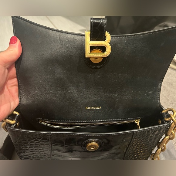 BALENCIAGA
Women's Downtown Xs Shoulder Bag Crocodile Embossed in Black - Picture 4 of 10
